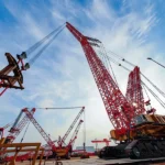 how does a crawler crane work