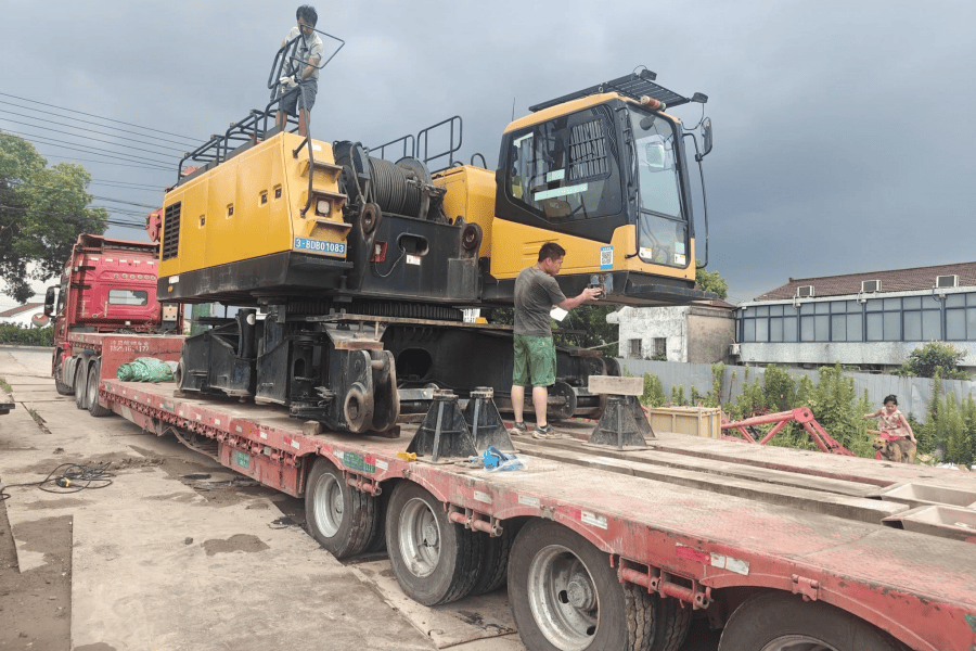 Transportation of a used crawler crane