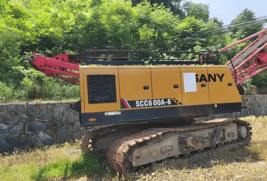 Used SANY SCC600A-6 60 ton crawler crane for construction and foundation projects